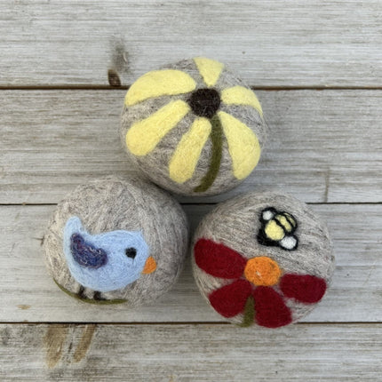 100% Wool Dryer Balls - A Twist of Yarn