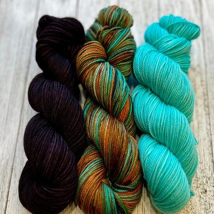 'All About Me Cowl' Kit - (Pattern Not Included)