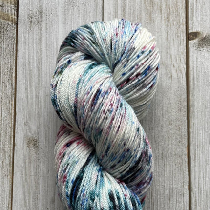 Islas * NEW!!* - A Twist of Yarn