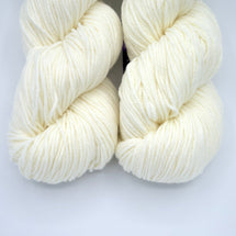 943 - White