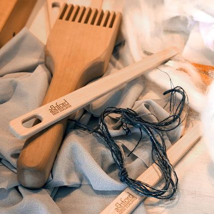 Weaving Needles - A Twist of Yarn